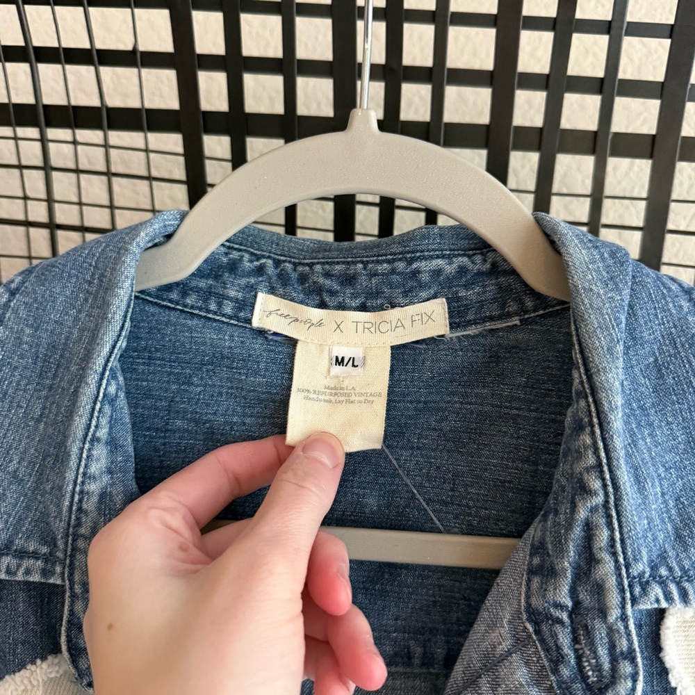 Free people Tricia fix daisy denim button down shirt - Picture 4 of 9